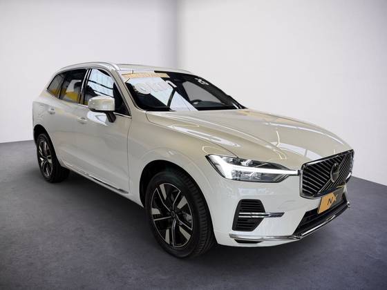 VOLVO XC60 2.0 T8 PHEV PLUS AWD GEARTRONIC